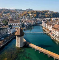 Kapellbrücke in Luzern über der Reuss